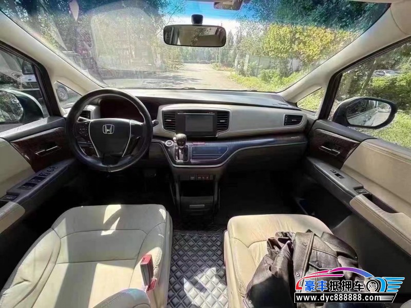 15年本田奥德赛轿车抵押车出售