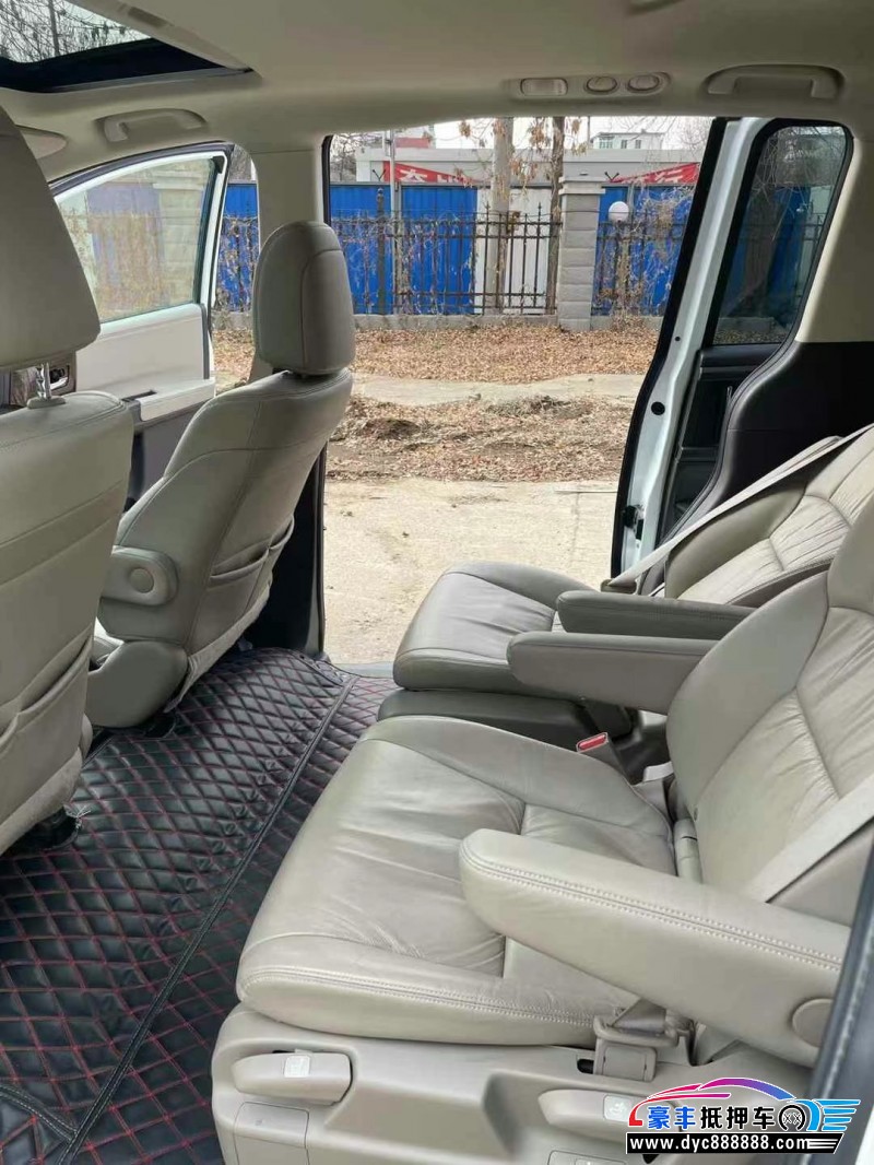 18年本田奥德赛轿车抵押车出售