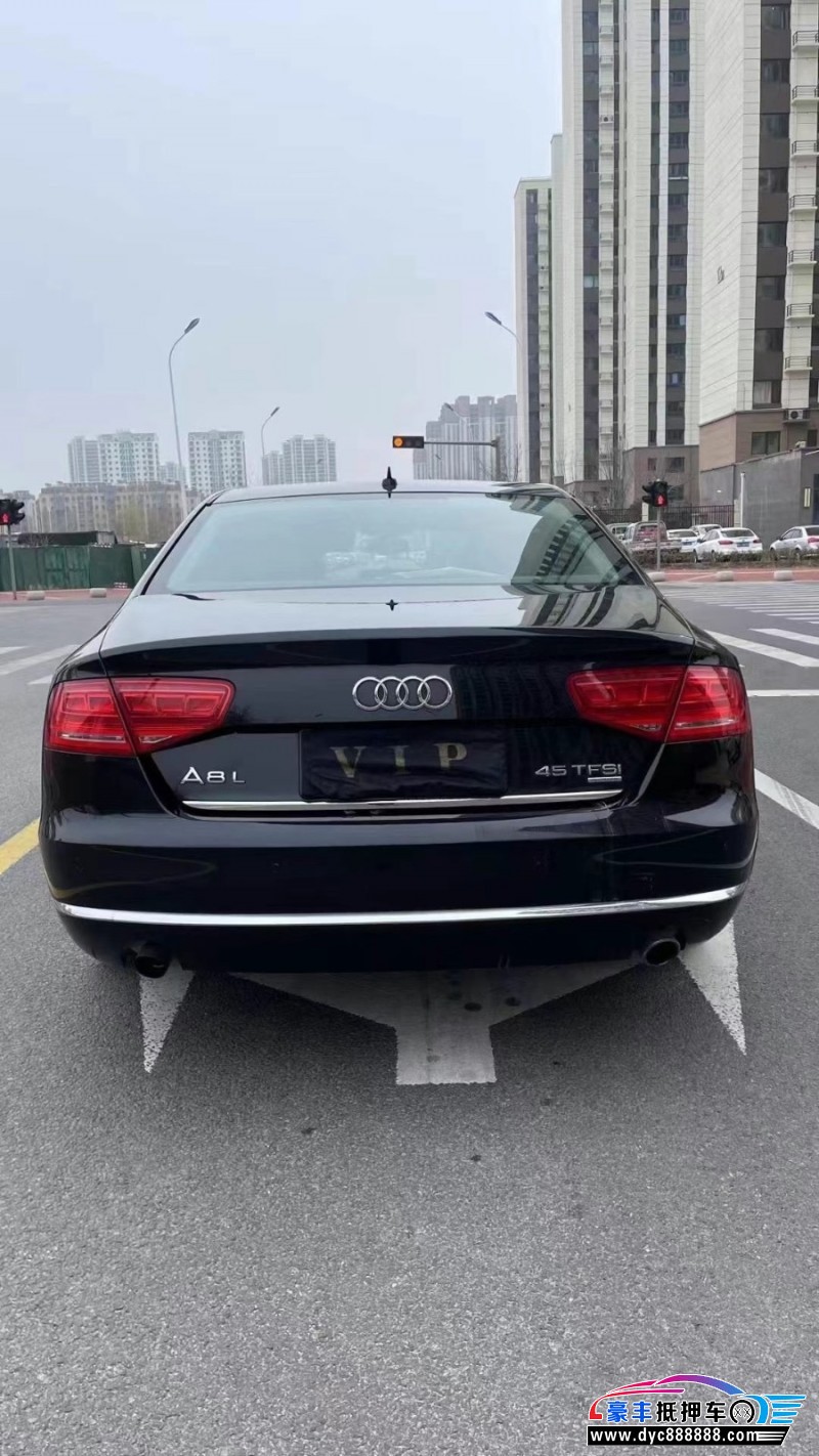 13年奥迪A8L轿车抵押车出售