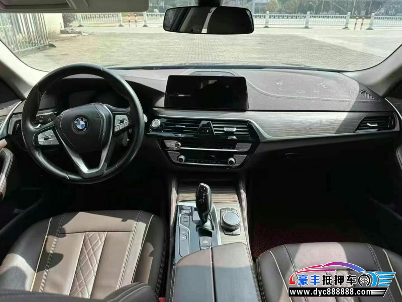 20年宝马5系轿车抵押车出售