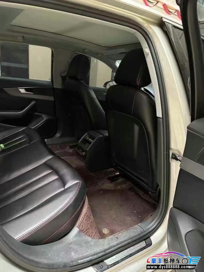 20年奥迪A4L轿车抵押车出售