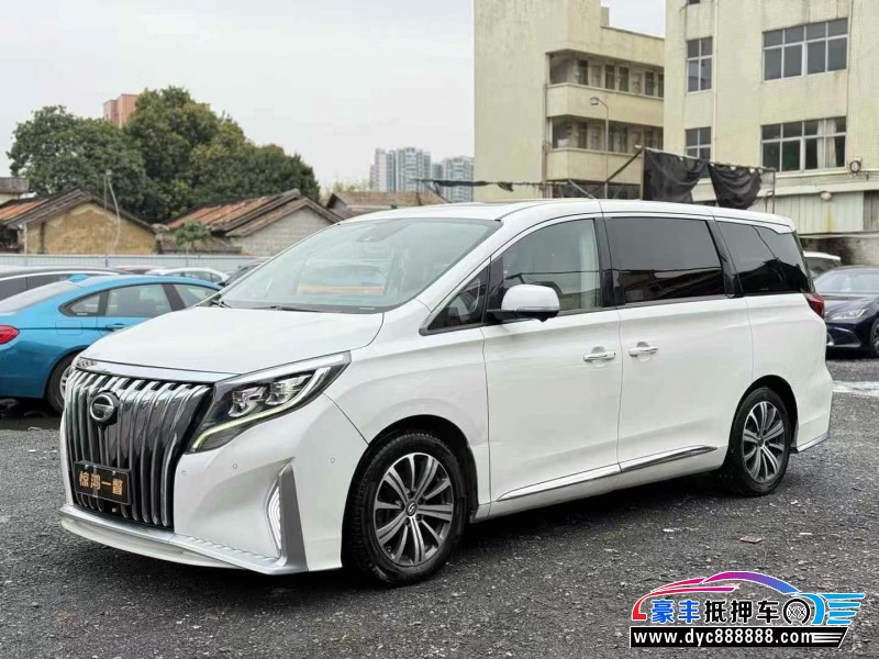 19年传祺M8轿车抵押车出售