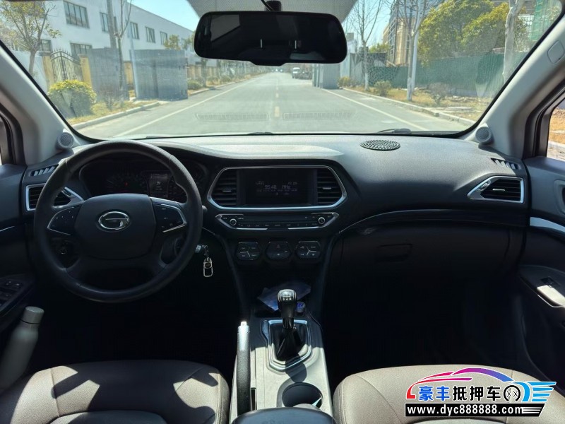 15年传祺GS4轿车抵押车出售