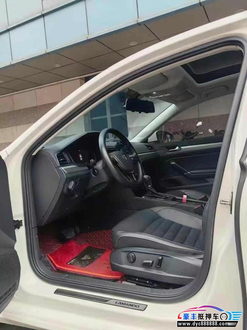 22年大众凌渡轿车抵押车出售