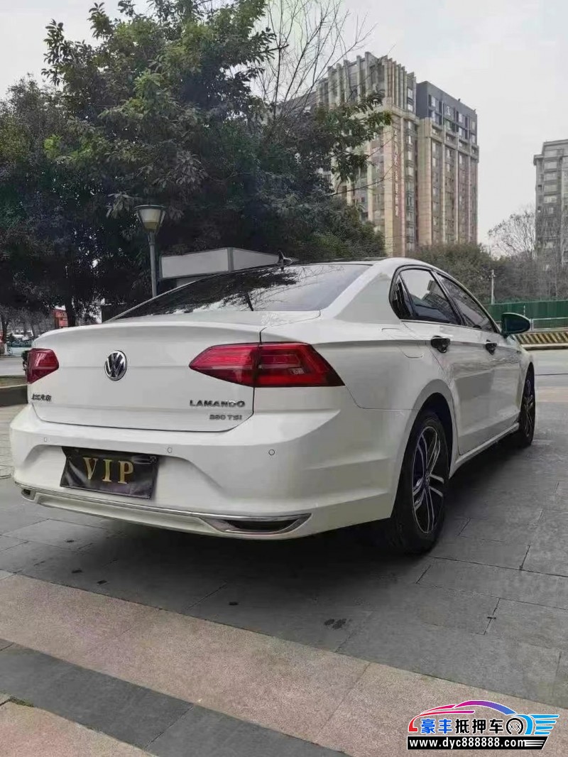 22年大众凌渡轿车抵押车出售