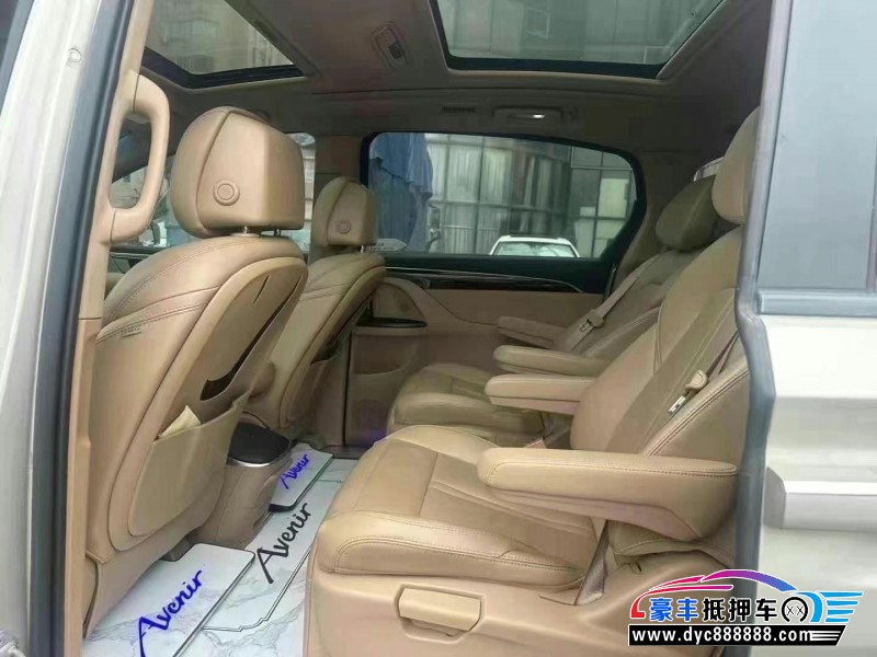 18年别克GL8轿车抵押车出售