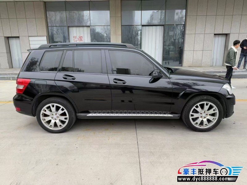 12年奔驰GLK轿车抵押车出售