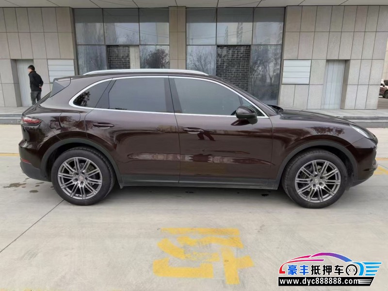 20年保时捷卡宴轿车抵押车出售