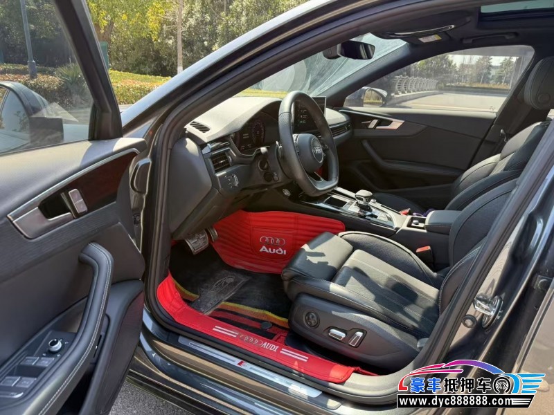 23年奥迪A4L轿车抵押车出售