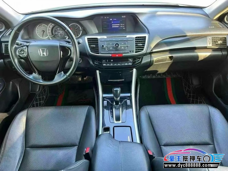17年本田雅阁轿车抵押车出售