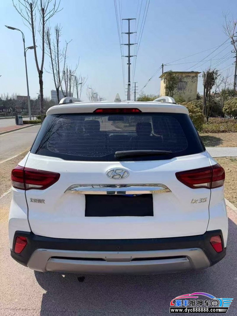 18年现代ix35轿车抵押车出售