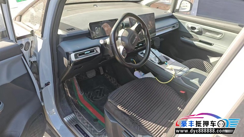 23年埃安Y70轿车抵押车出售