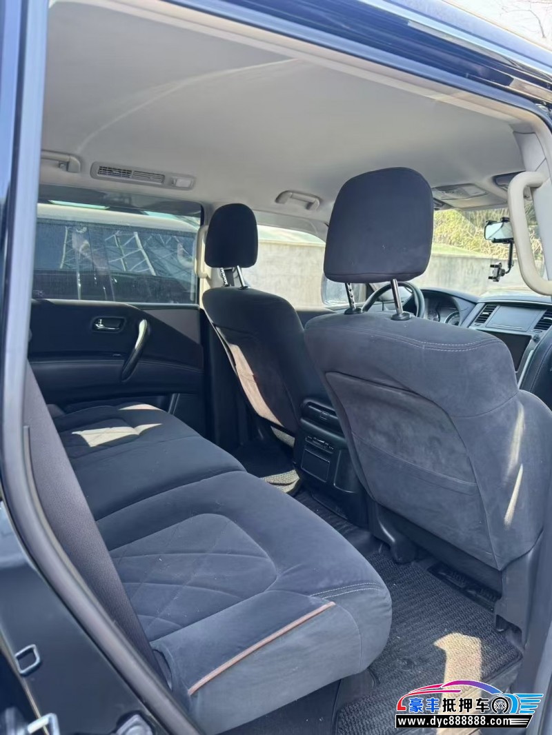 19年日产途乐轿车抵押车出售