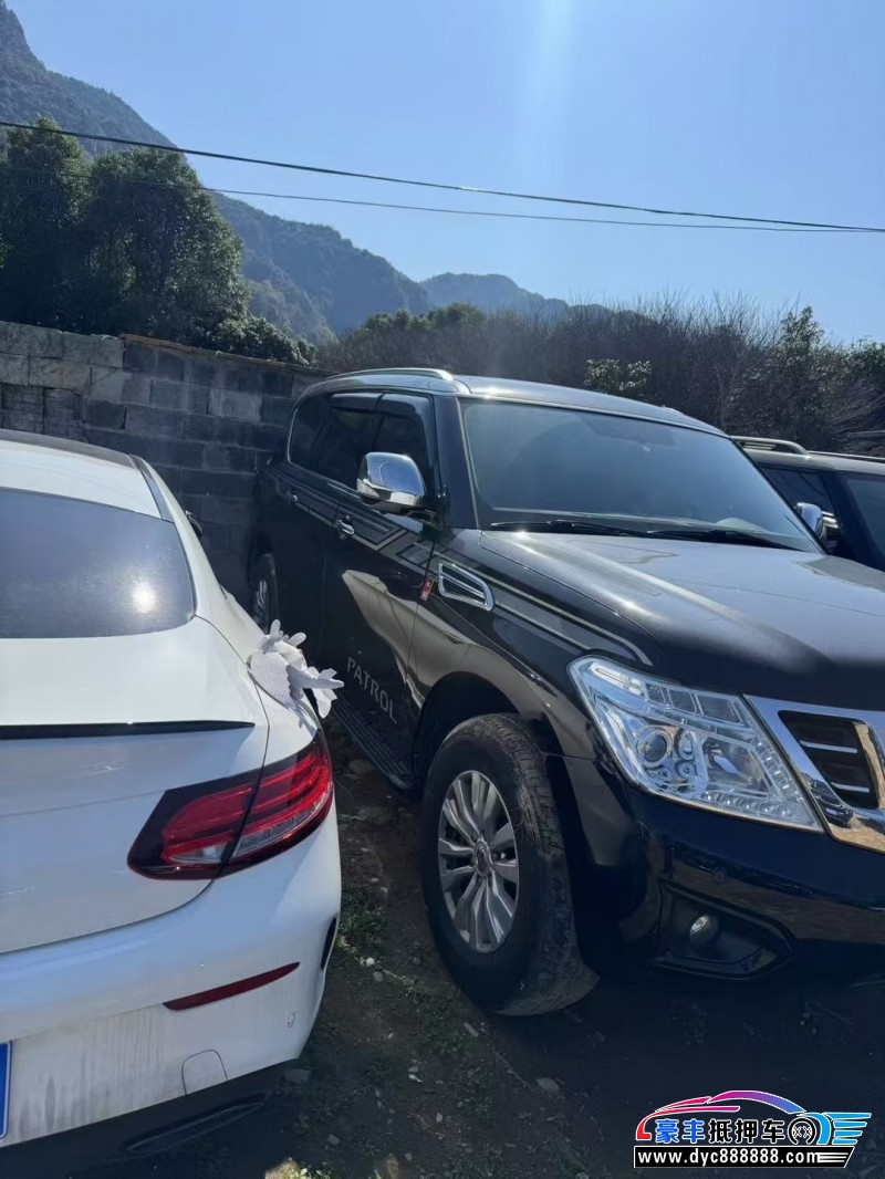 19年日产途乐轿车抵押车出售