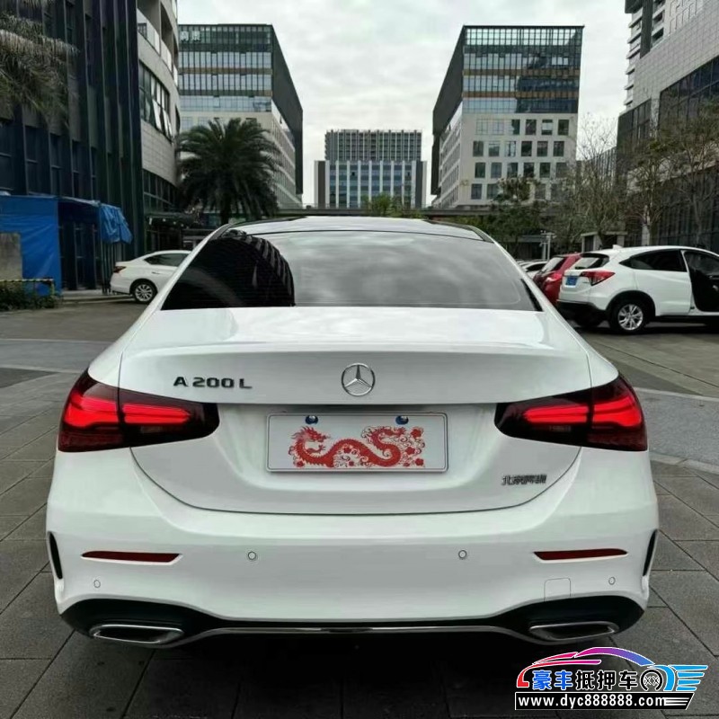 23年奔驰A轿车抵押车出售