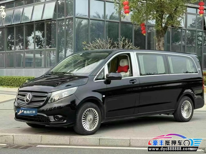 22年奔驰威霆轿车抵押车出售