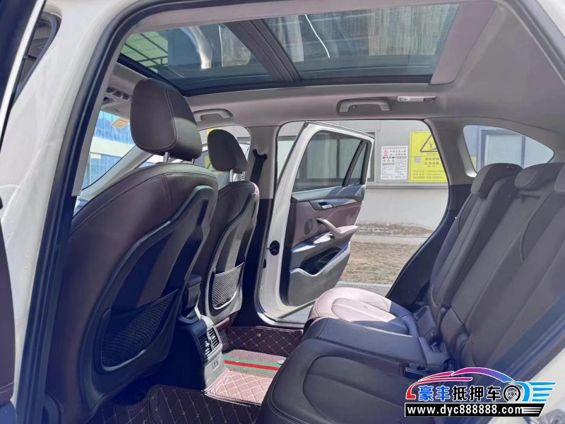 19年宝马X1轿车抵押车出售