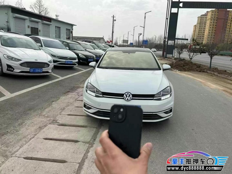 18年大众高尔夫轿车抵押车出售