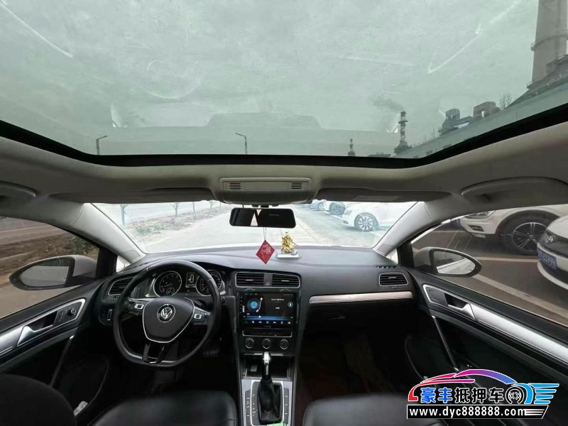 18年大众高尔夫轿车抵押车出售