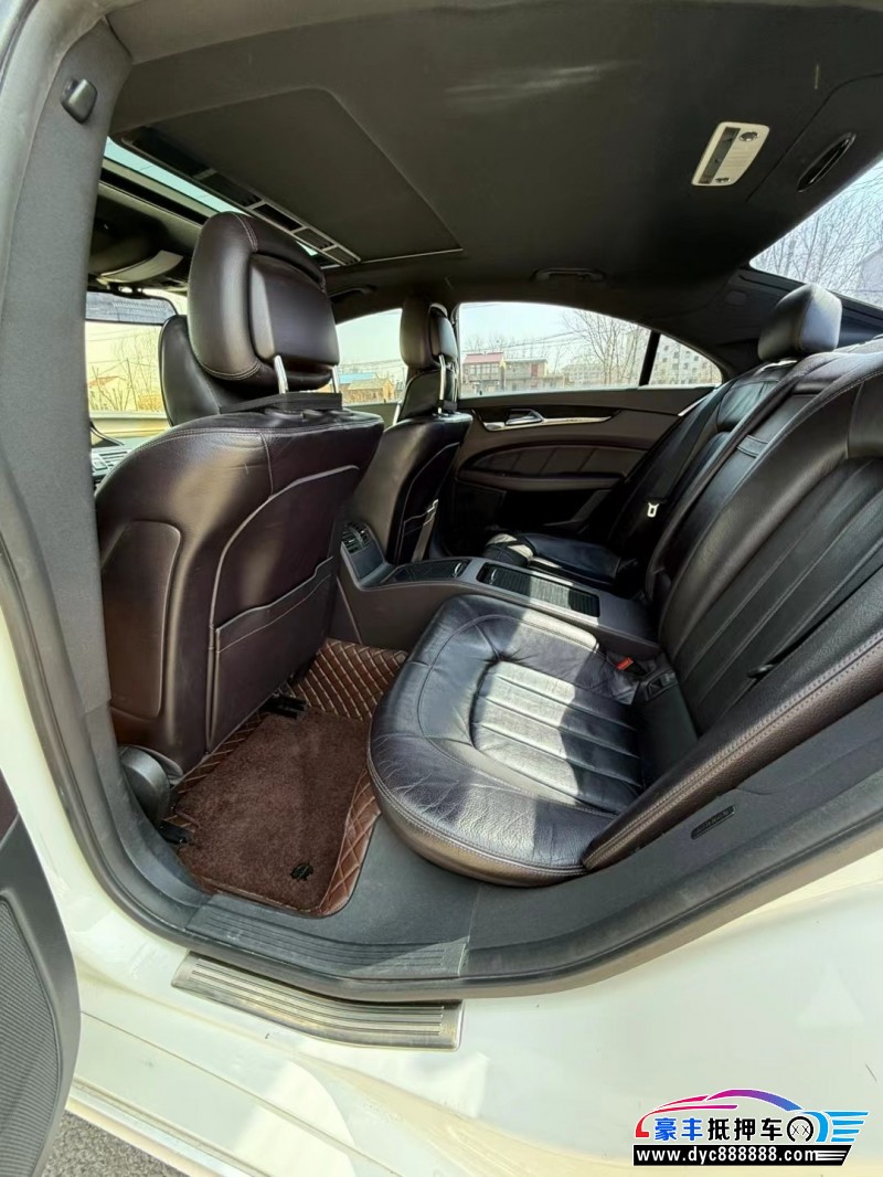 13年奔驰CLS轿车抵押车出售