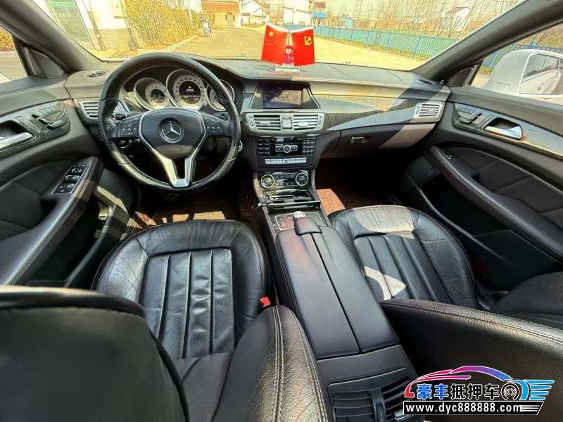 13年奔驰CLS轿车抵押车出售