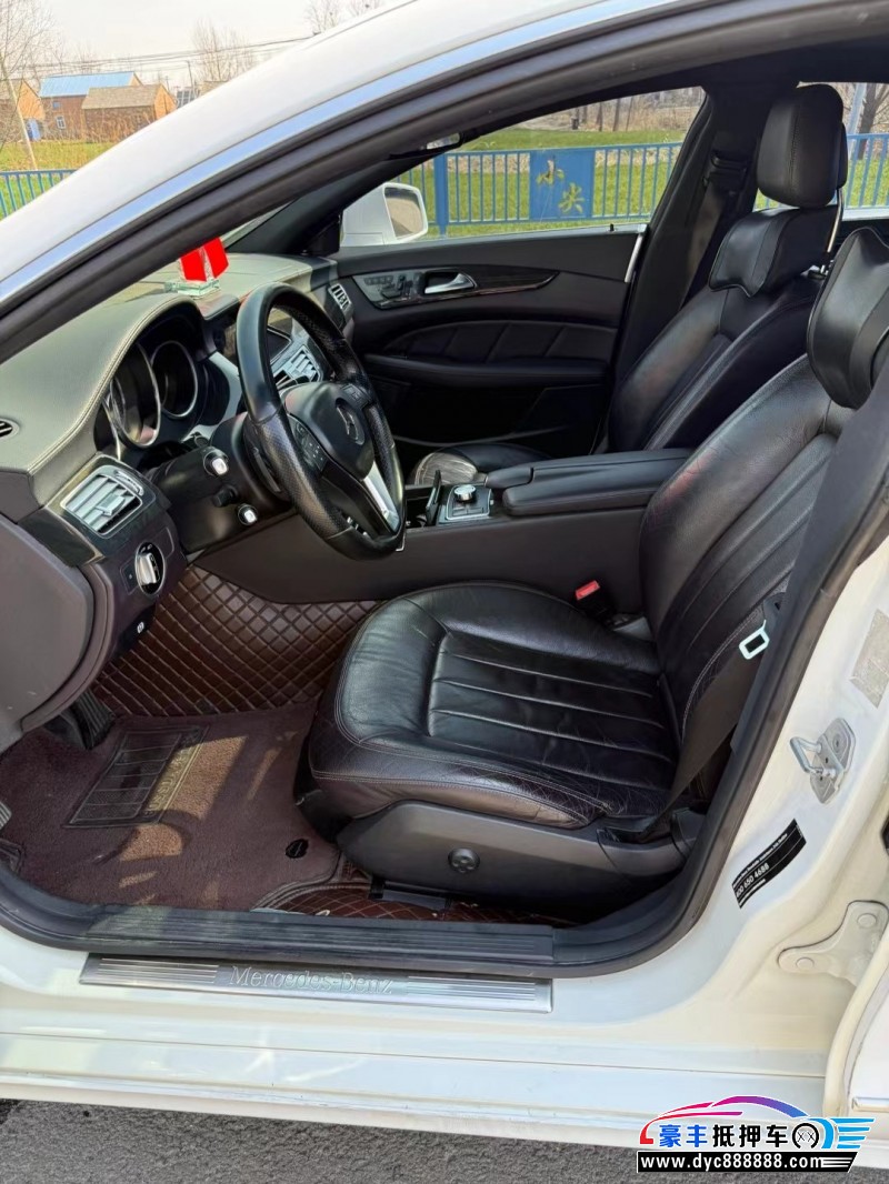 13年奔驰CLS轿车抵押车出售