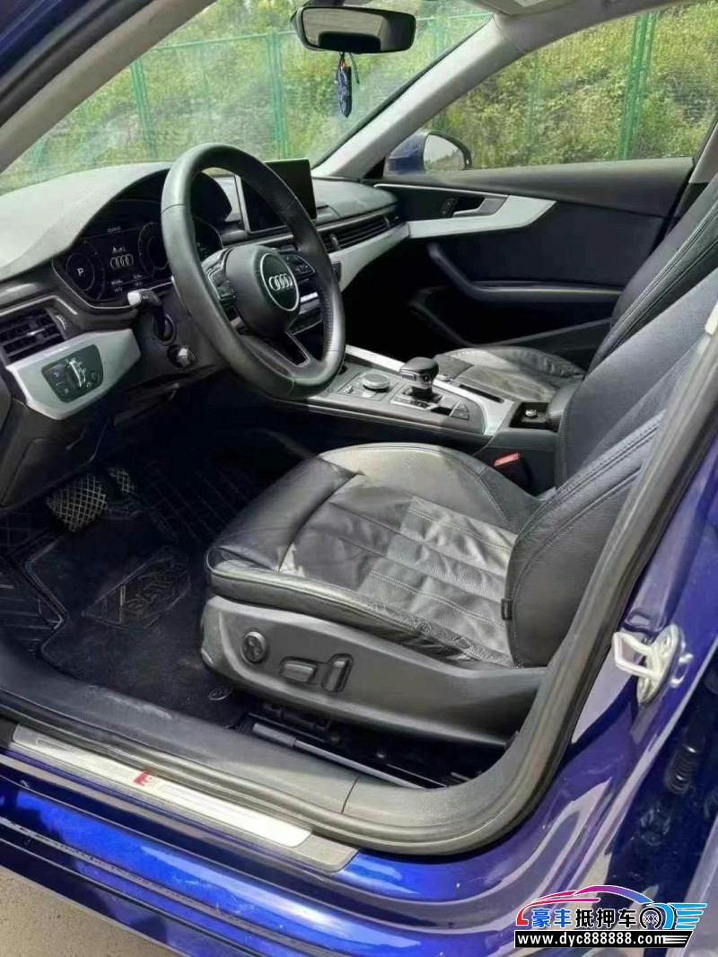 20年奥迪A4L轿车抵押车出售