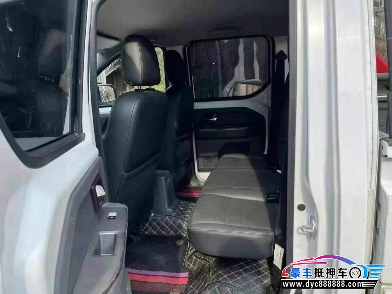 21年五菱汽车五菱征途轿车抵押车出售