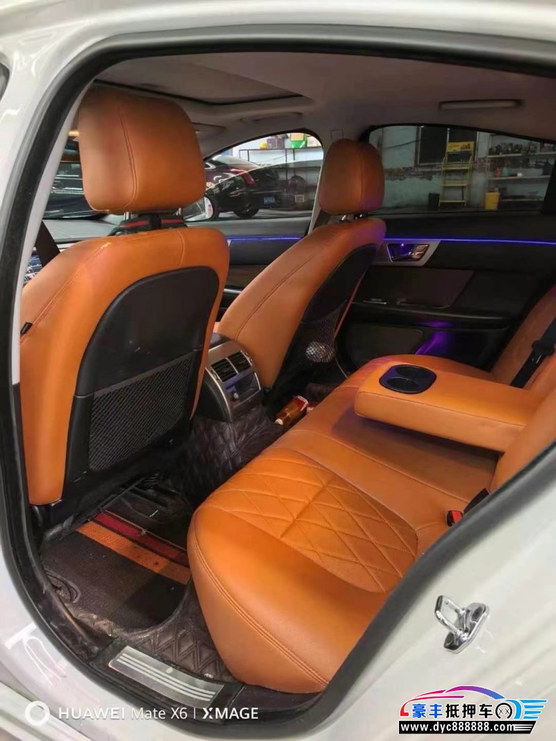 15年捷豹XF轿车抵押车出售