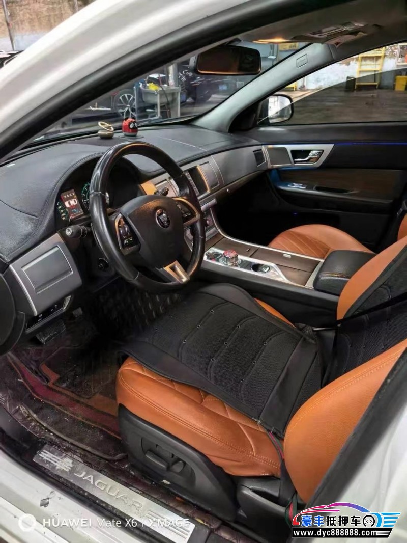 15年捷豹XF轿车抵押车出售