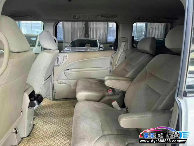 15年本田艾力绅轿车抵押车出售