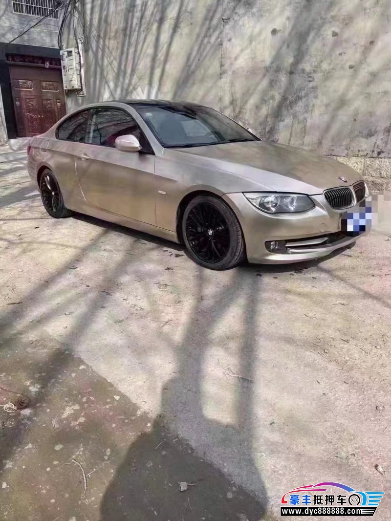 12年宝马3系轿车抵押车出售