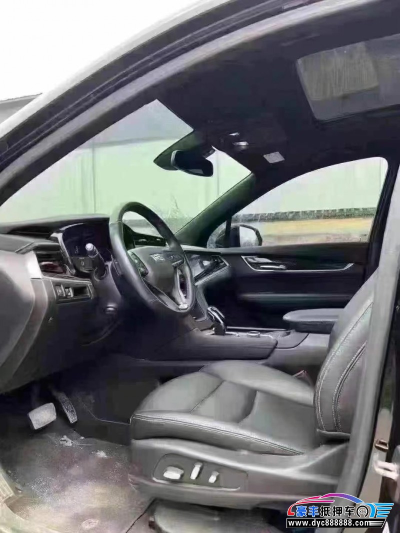 21年凯迪拉克xt6轿车抵押车出售