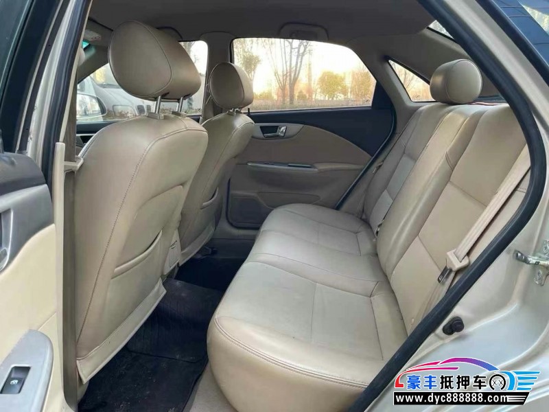 14年别克凯越轿车抵押车出售