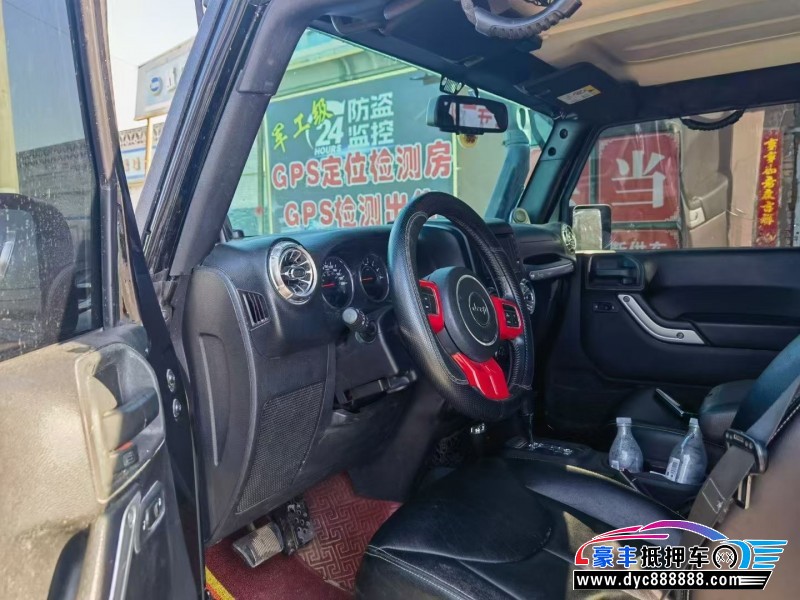 15年Jeep牧马人轿车抵押车出售