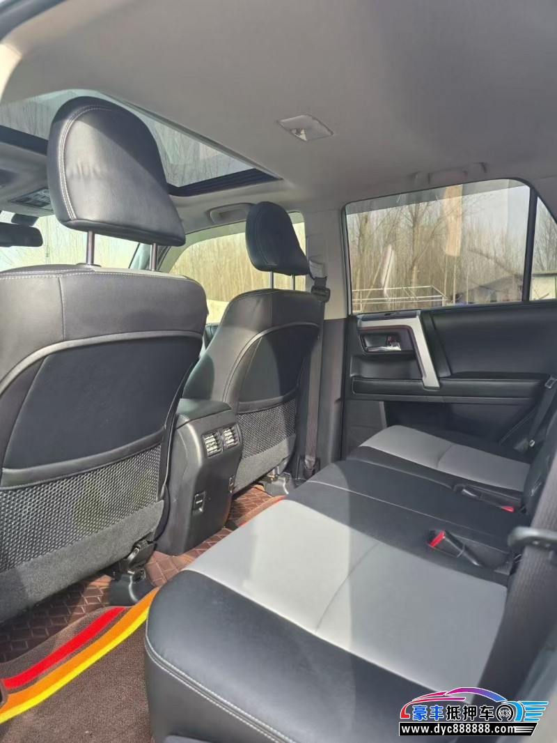 16年丰田普拉多(霸道)轿车抵押车出售