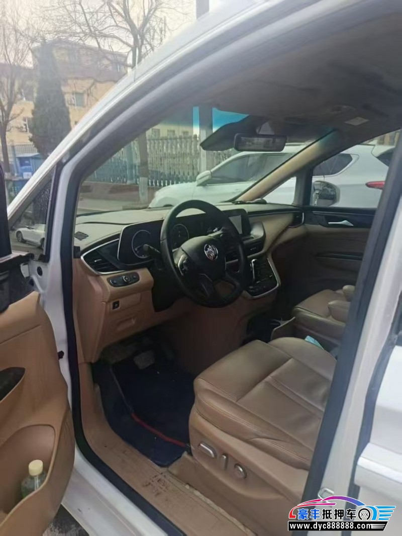 20年别克GL8轿车抵押车出售