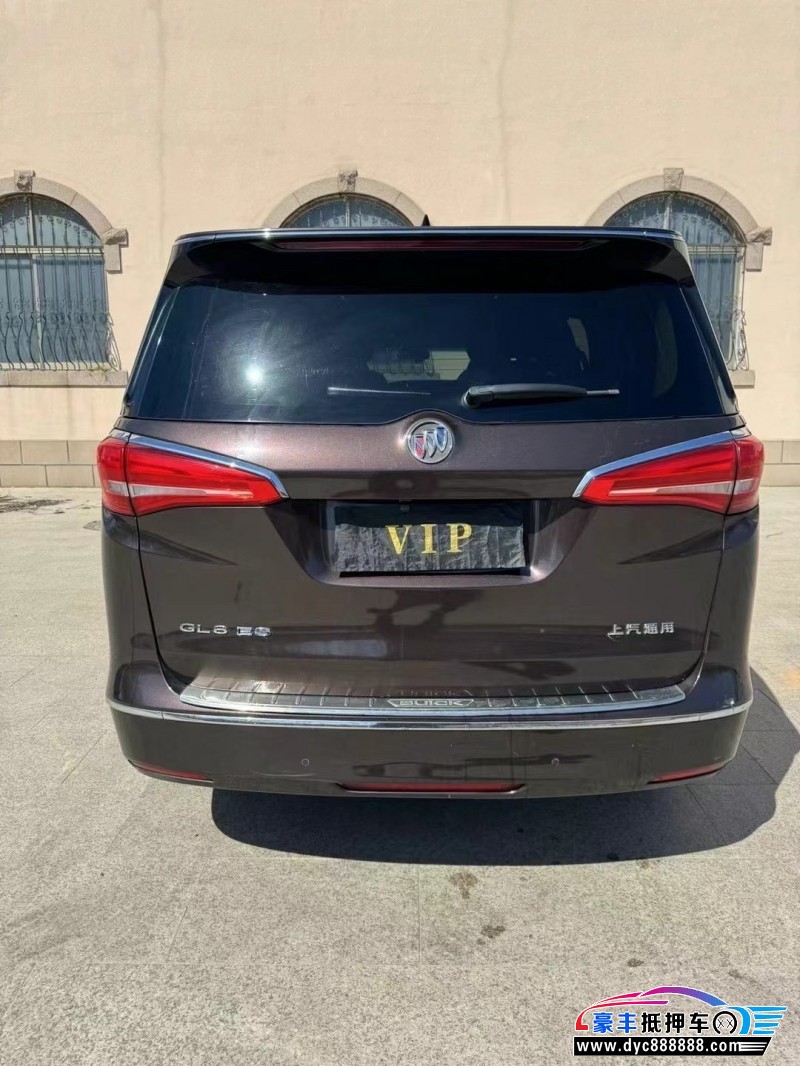 18年别克GL8轿车抵押车出售