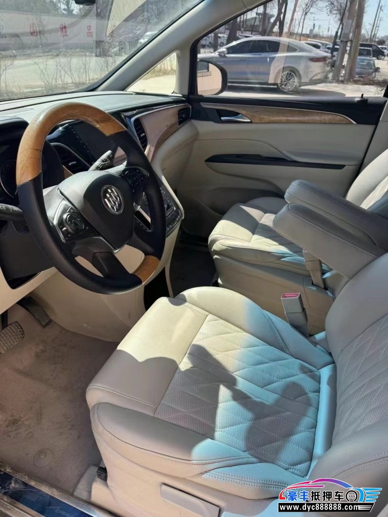 18年别克GL8轿车抵押车出售