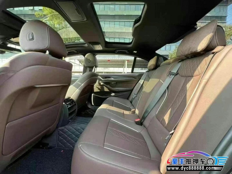 23年宝马5系轿车抵押车出售