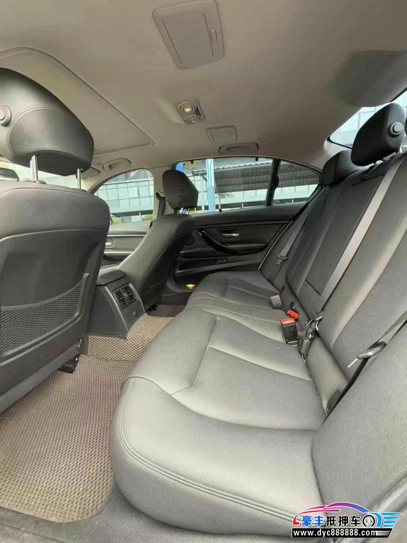 16年宝马3系轿车抵押车出售