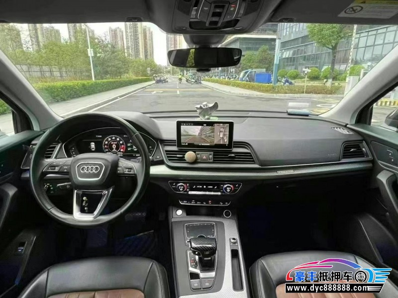 20年奥迪Q5轿车抵押车出售