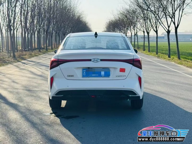 19年现代悦纳轿车抵押车出售