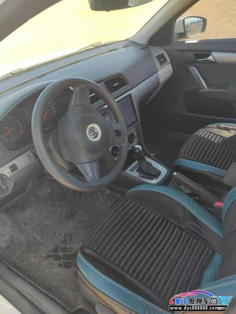 17年大众朗逸轿车抵押车出售