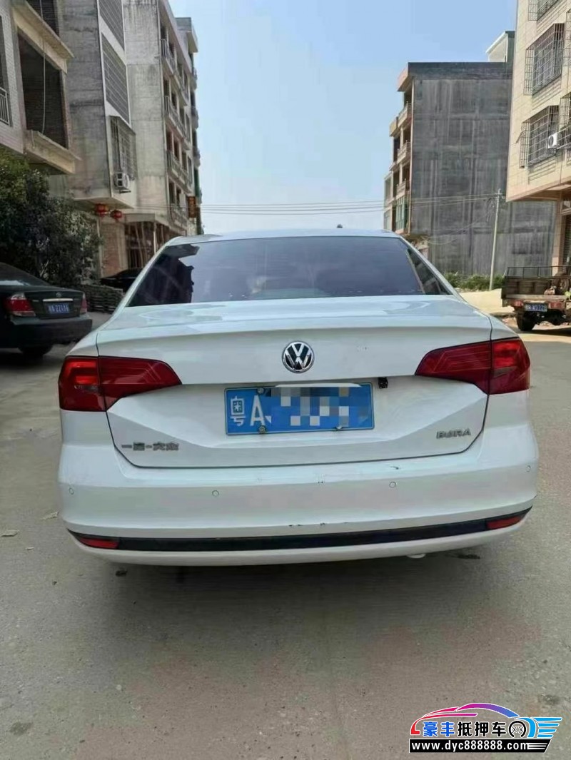 16年大众宝来轿车抵押车出售