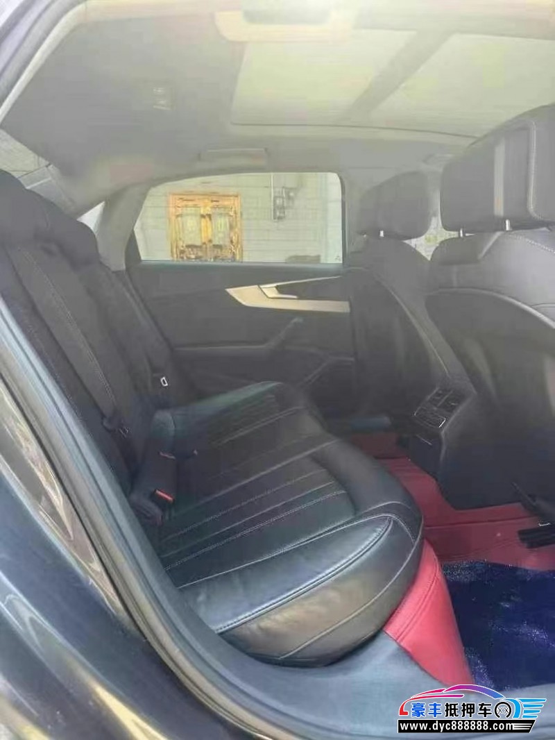 20年奥迪A4L轿车抵押车出售