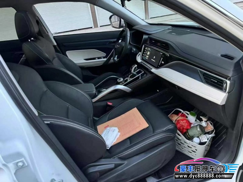 22年吉利博越轿车抵押车出售