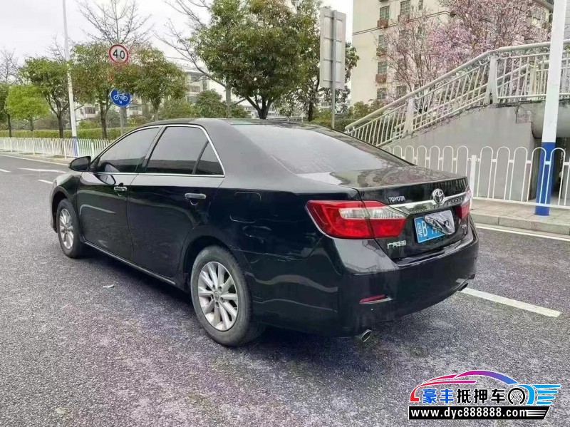 13年丰田凯美瑞轿车抵押车出售