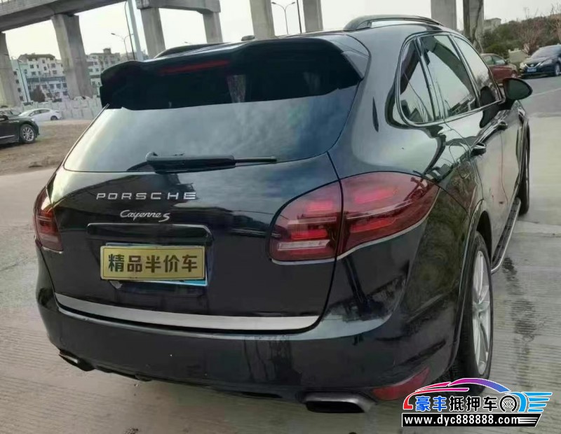 14年保时捷卡宴轿车抵押车出售
