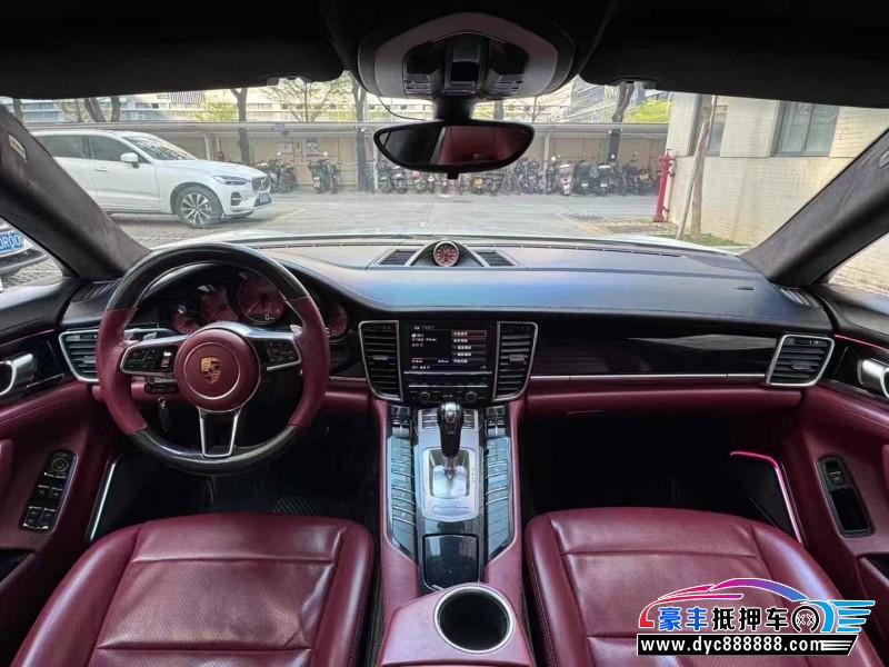11年保时捷帕纳梅拉轿车抵押车出售